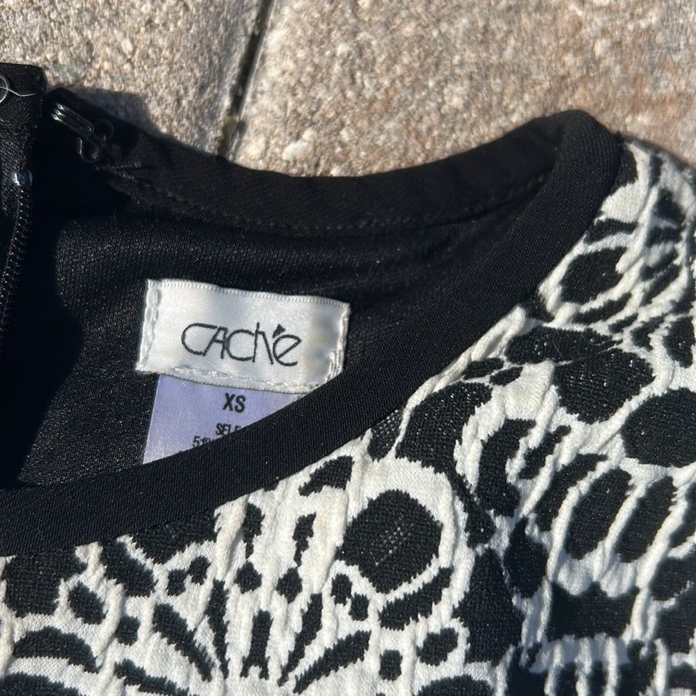 Cache dress - Picture 2 of 6